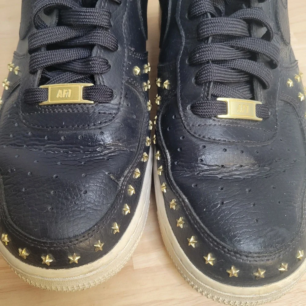 Nike Air Force 1 '07 Star Studded AR0639-001 Black Gold Women Size 10 Sneakers